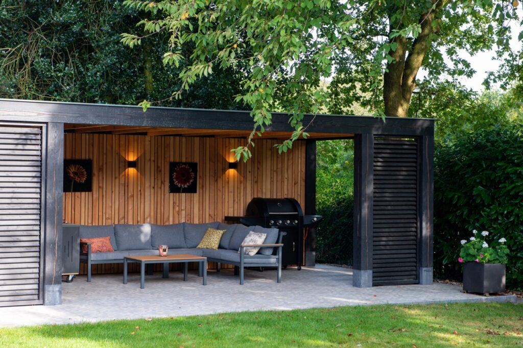 Houten bijgebouw