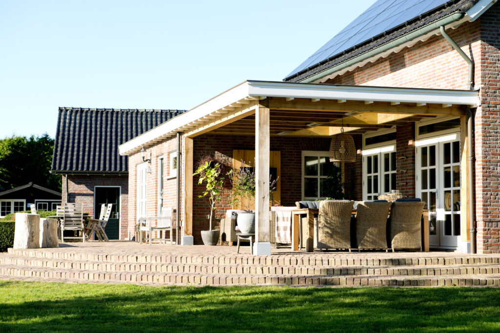 Aanbouw overkapping