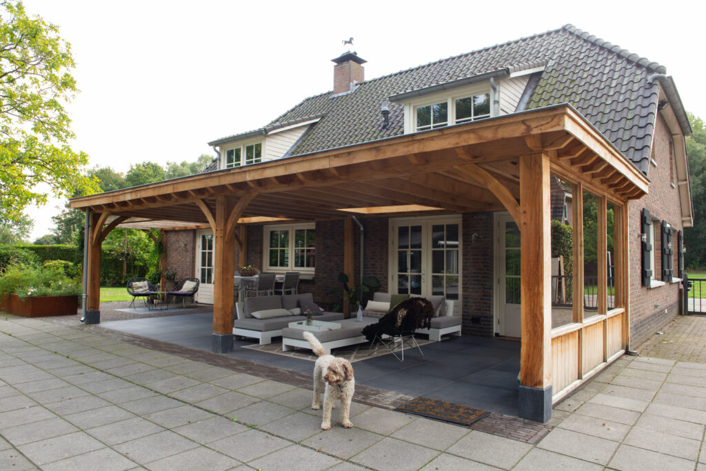 Robuuste aanbouw met pergola Tilburg – foto 6