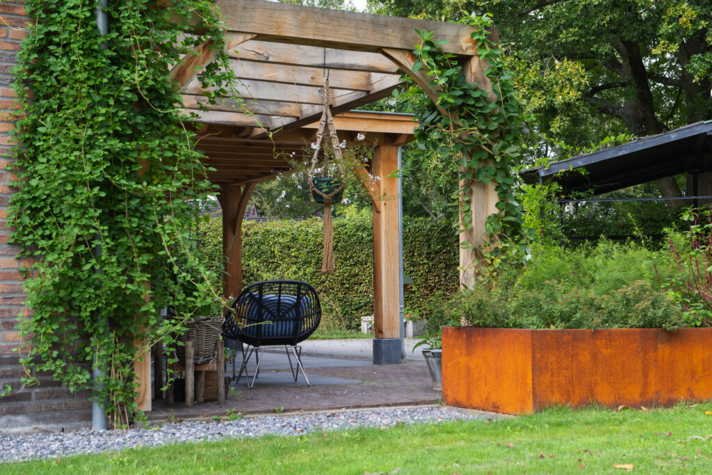 Robuuste aanbouw met pergola Tilburg – foto 10