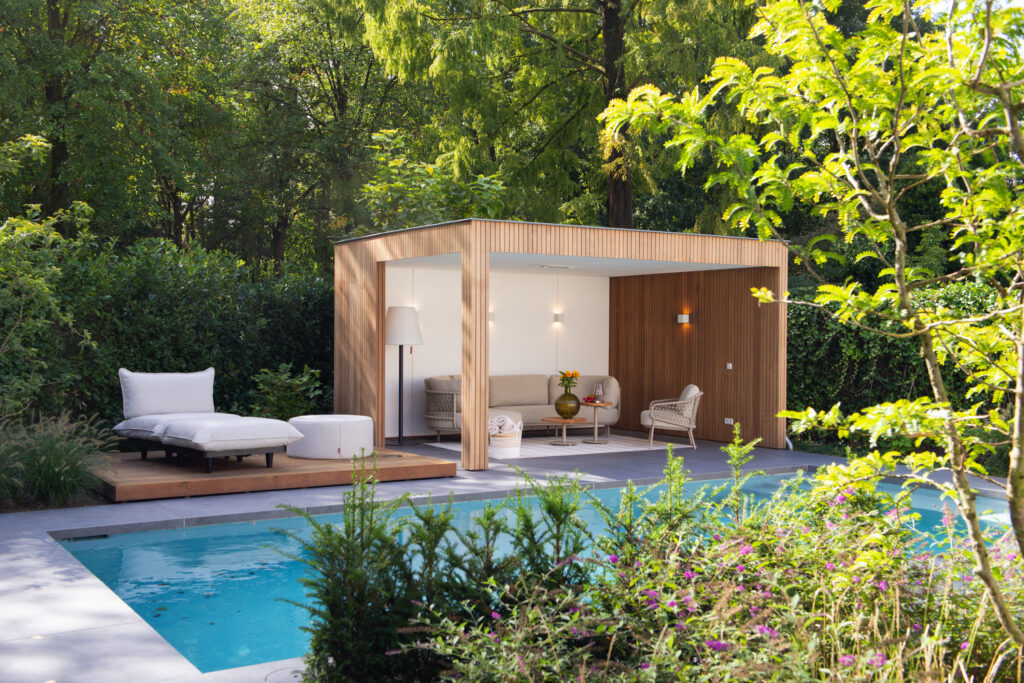 Open poolhouse aan het zwembad – foto 11