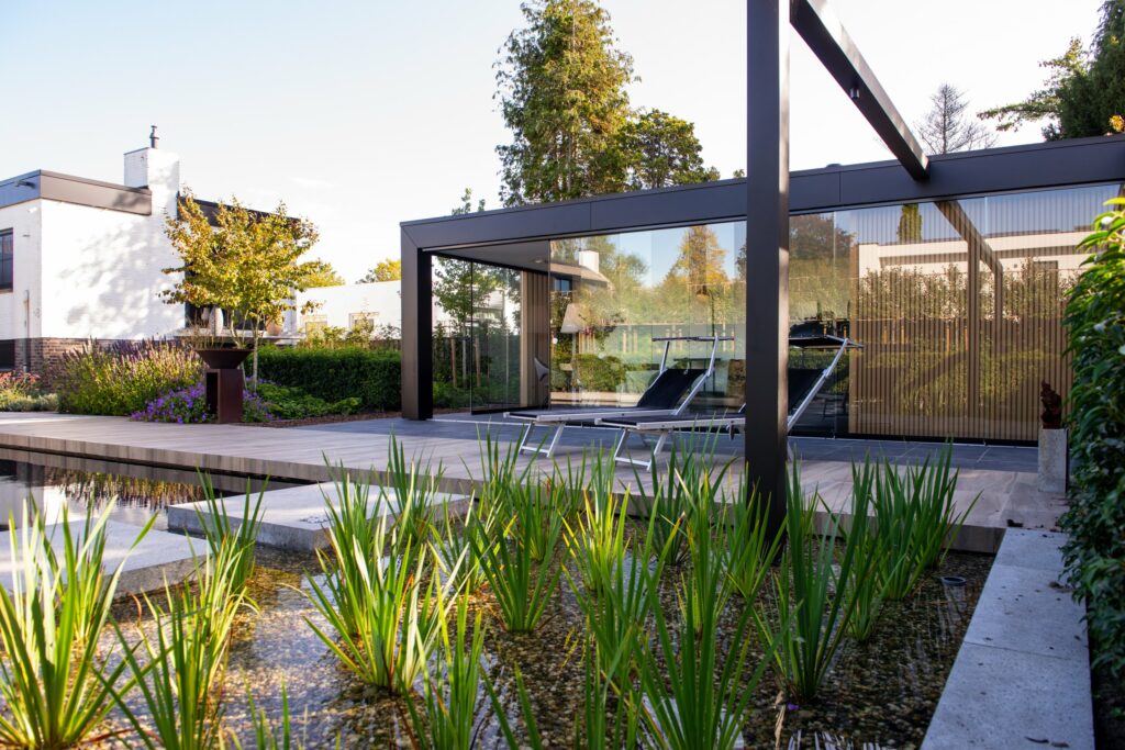 Tuinkamer met buitenkeuken en pergola Waalwijk – foto 3