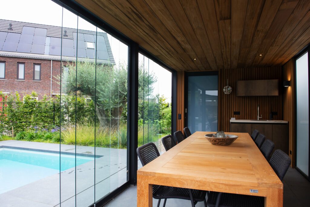 Poolhouse met glazen wanden Best – foto 6