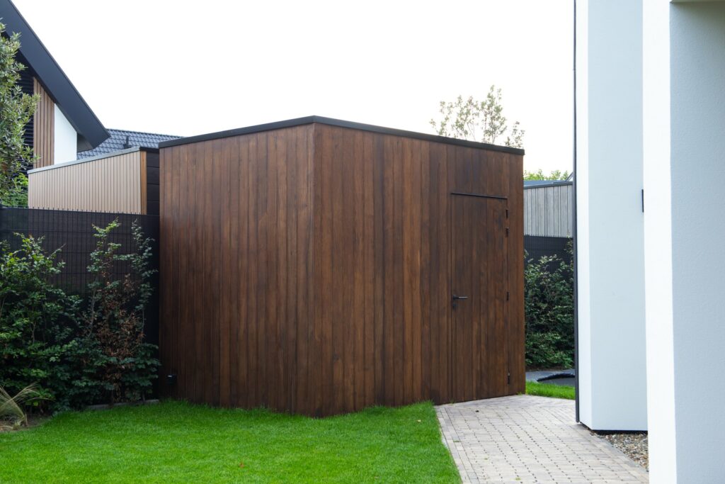 Strakke houten berging – foto 2