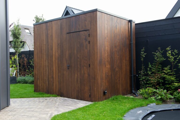 Strakke houten berging – foto 1