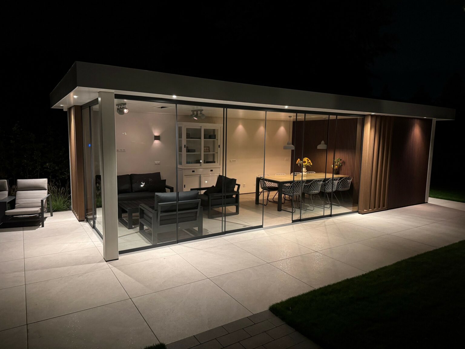 Poolhouse met toilet en glazen schuifwanden Drunen – foto 11