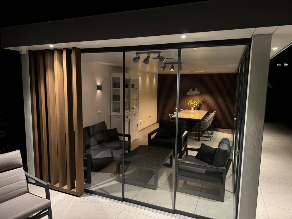 Poolhouse met toilet en glazen schuifwanden Drunen – foto 13